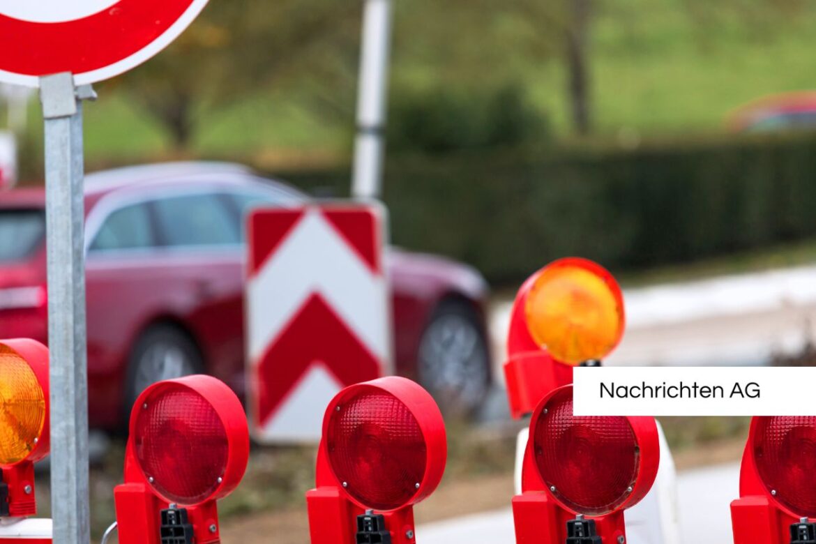 Klimaprotest auf der A21: Aktivisten blockieren Baustelle in Klein Barkau!